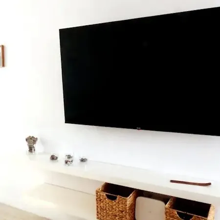 Newly Refurbished Beachfront Apartment. San Bartolomé